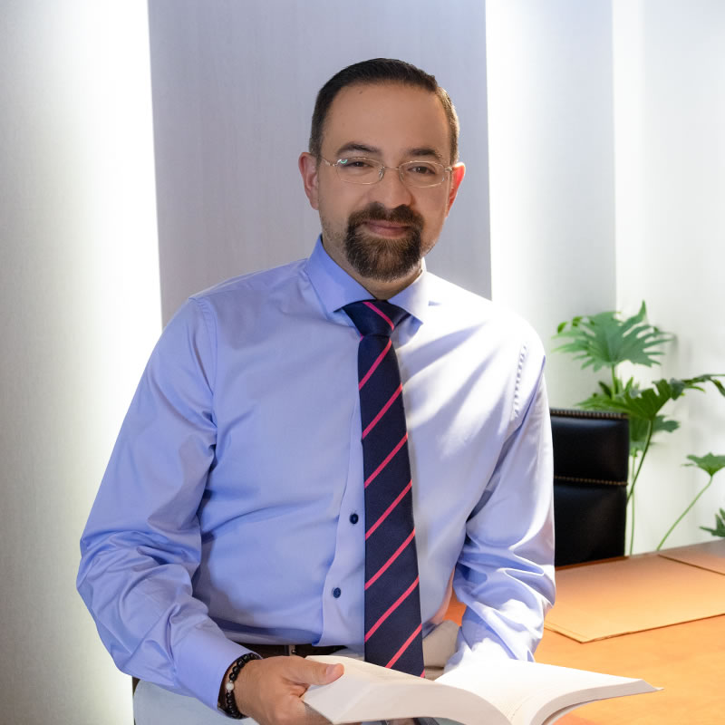 Dr. Juan Carlos Almeida 